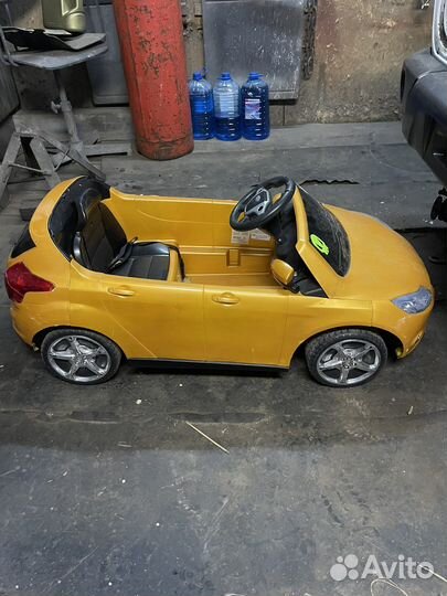 Детский электромобиль бу