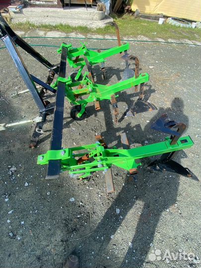 Культиватор окучник