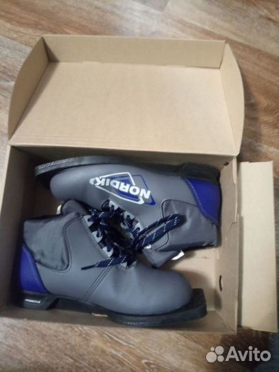 Беговые лыжи 170 и палки, ботинки в подарок