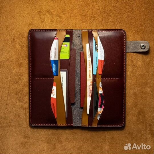 Кожаное портмоне 