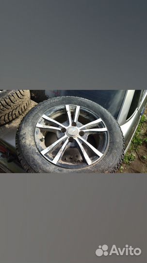 Продам колеса р 14. Разболтовка 4/98 зима за 4 кол