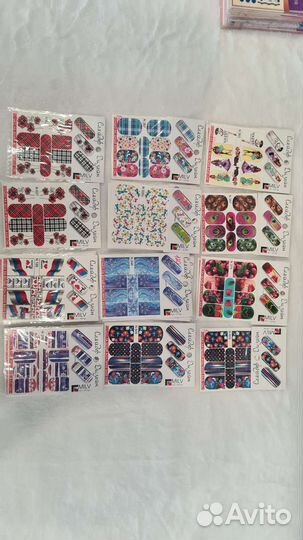 Набор для маникюра стразы,пилочки,наклейки. Новое