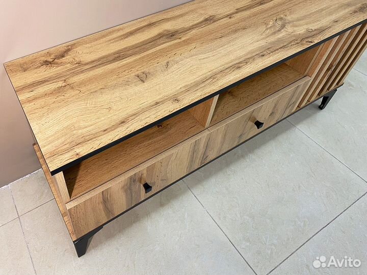 Тумба под телевизор