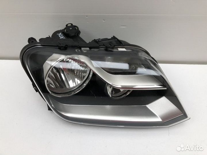 Фара правая Volkswagen Amarok
