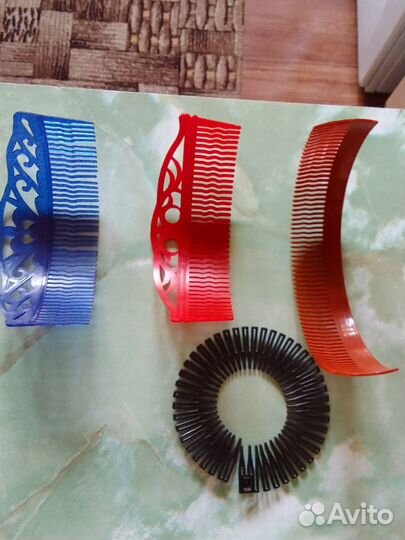 Женские гребни и ободки для волос