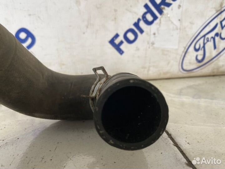 Патрубок системы охлаждения нижний Mazda Mazda3 BL