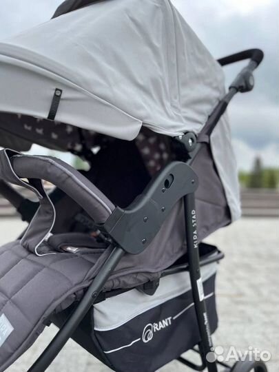 Прогулочная коляска новая