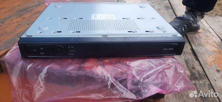 Видеорегистратор 16-каналов HD HIK DS-7216hghi-F2