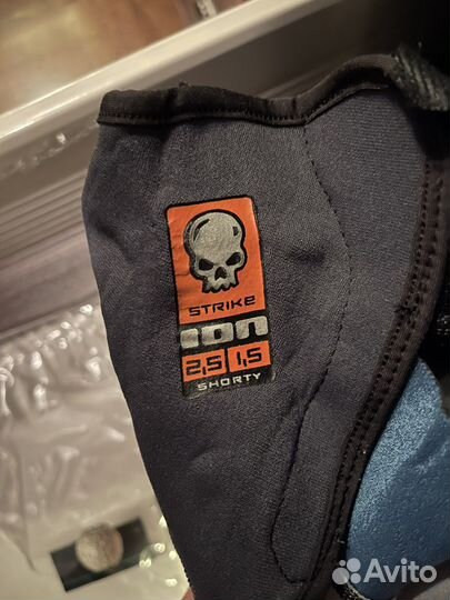 Гидрокостюм