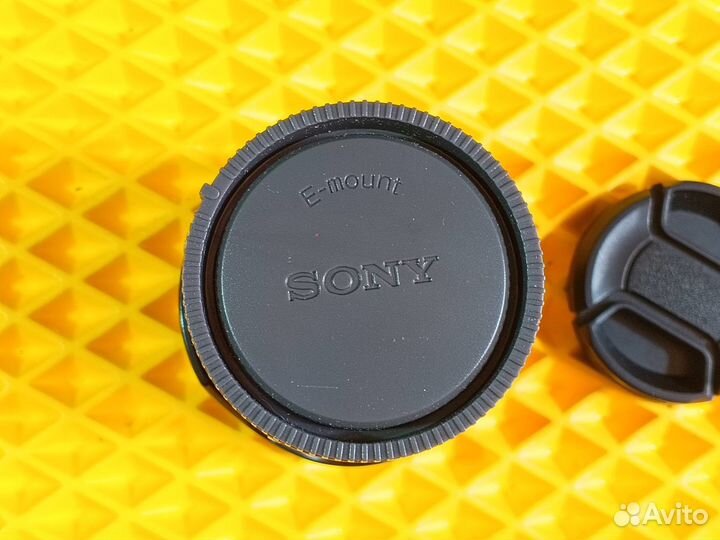 Объектив Sony-E 18-55 / 3.5-5.6 oss