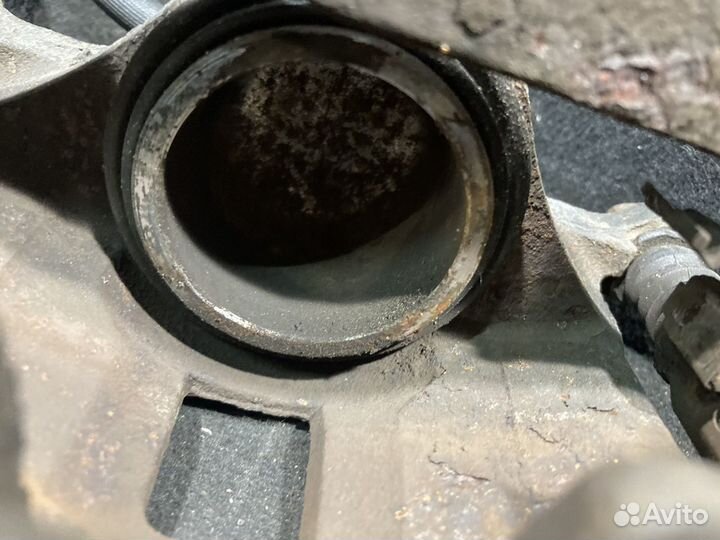 Суппорт тормозной mitsubishi lancer 9