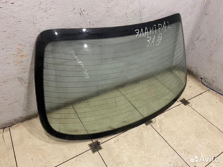 Стекло заднее Hyundai Elantra 1995-2000
