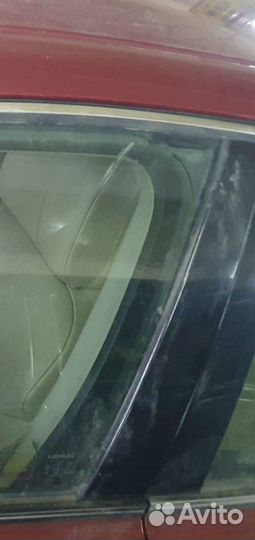 Накладка двери перед левой задняя Lexus IS 06-14г