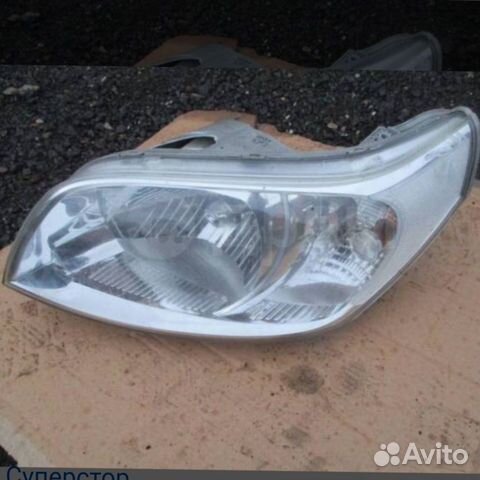 Фара левая