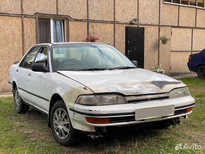 Toyota Carina 1.5 AT, 1991, битый, 454 000 км