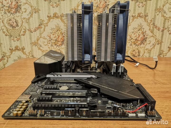 Кулер для процессора Thermaltake Frio Extreme