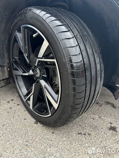 Triangle EffeXSport TH202 255/40 R19 100Y