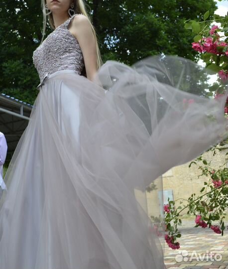 Вечернее платье