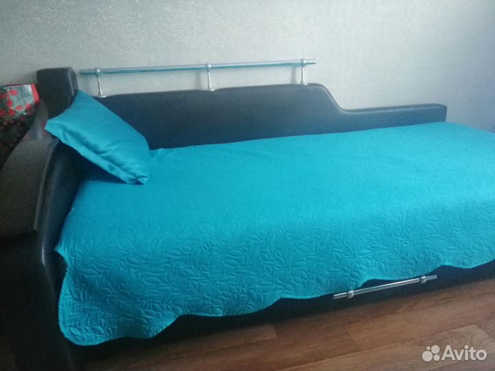 Кровать