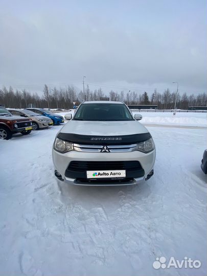 Mitsubishi Outlander 2.0 CVT, 2014, 173 138 км