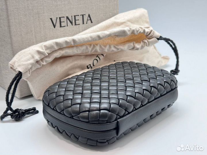 Клатч Bottega Veneta Intreccio Knot