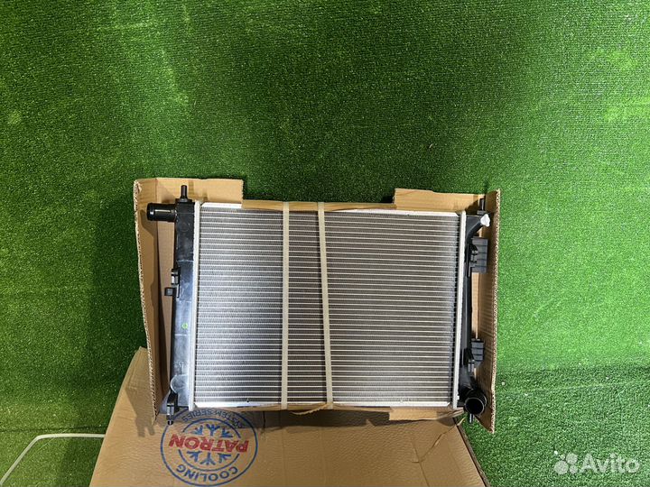 Радиатор двигателя Kia Rio 3/ Hyundai Solaris