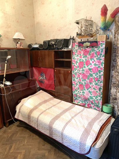 Комната 12 м² в 2-к., 2/4 эт.