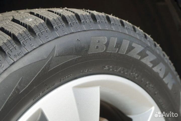 Bridgestone Blizzak Spike-02 205/55 R16 91T