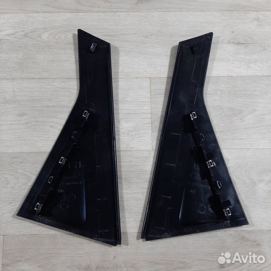 Накладка рамки двери задняя LADA Xray 2018