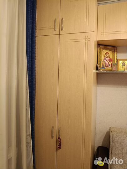 Шкаф и полка