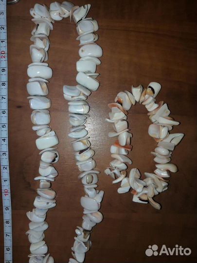 Бусы и браслет из рпкушек