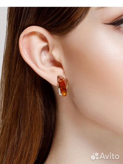 Золотые серьги с янтарем и фианитами