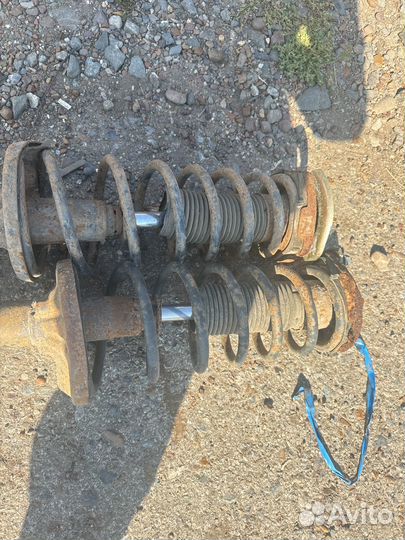 Задние стойки Mazda premacy