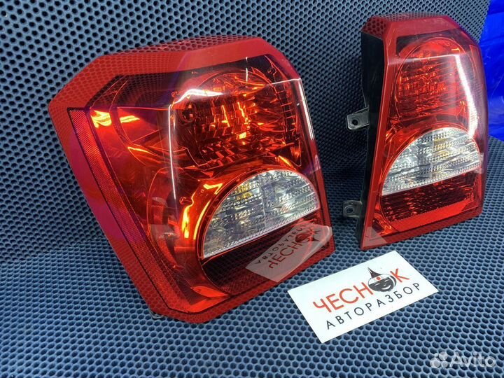 Фонари задние фары Dodge Caliber Европа