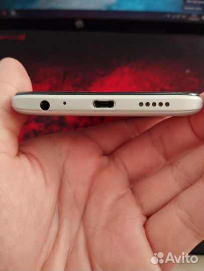 Techno spark 8c