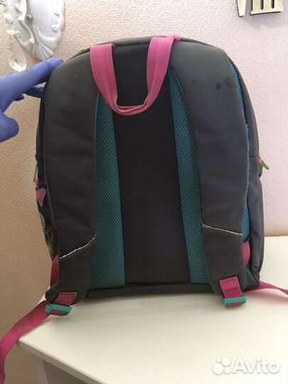 Рюкзак для девочки в школу