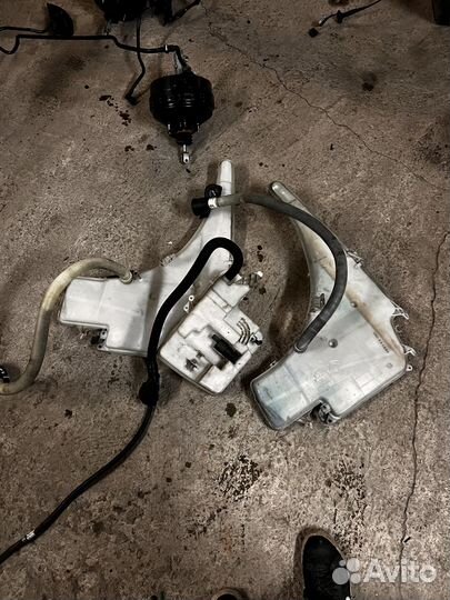 Бачок омывателя m5 е60