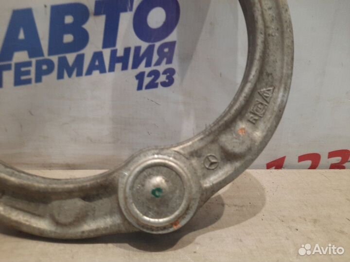 Рычаг подвески верхний передний правый Mercedes