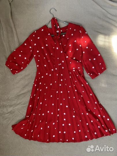 Платье красное в горох 44 46 новое