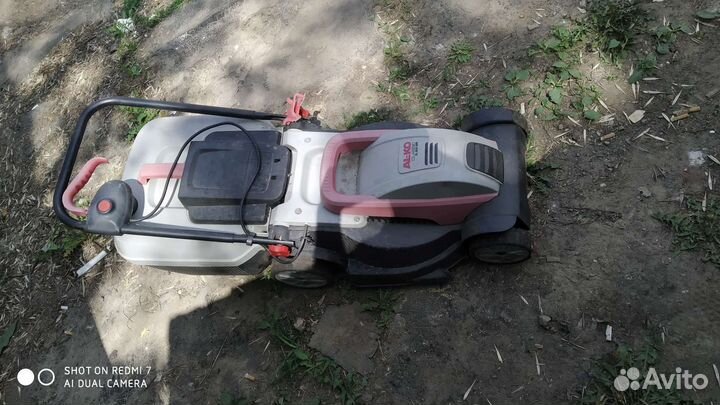 Газонокосилка электрическая