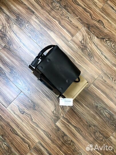 Пневмокомпрессор Nissan Armada 534001LA4C