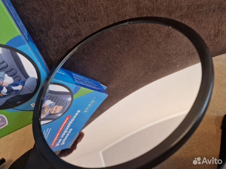 Зеркало для наблюдения за ребенком в автомобиле