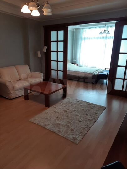 Квартира-студия, 67 м², 2/5 эт.