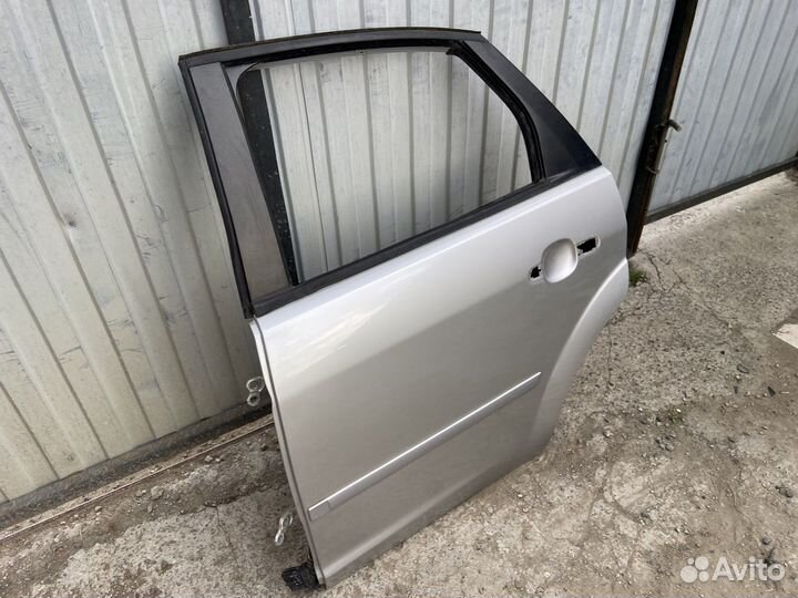 Дверь задняя левая Ford Focus 2