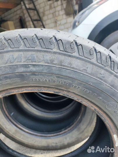 Matador MPS 330 Maxilla 2 205/65 R16 107T