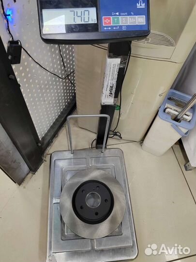 Диски тормозные передние camry 50 усиленные