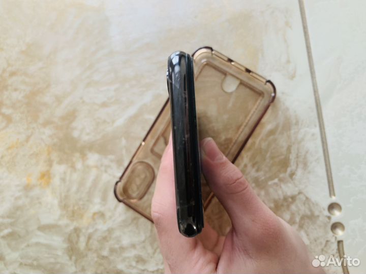iPhone X, 64 ГБ