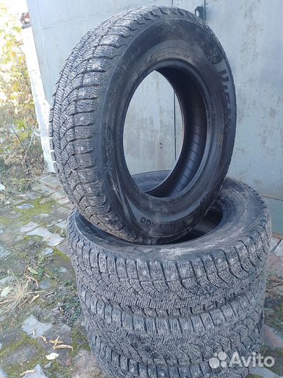 Viatti Brina Nordico V-522 185/70 R14