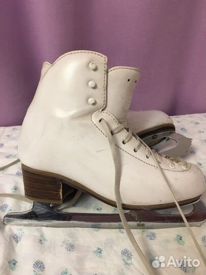 Фигурные коньки risport rf3 pro