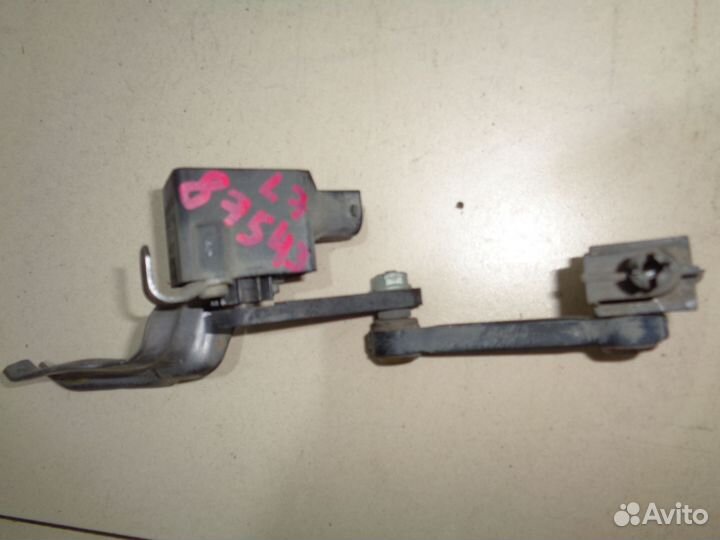 Датчик положения кузова volkswagen 7L